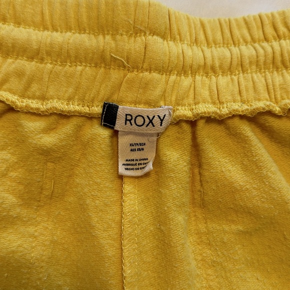 Roxy Women’s  Shorts XS - Picture 5 of 6